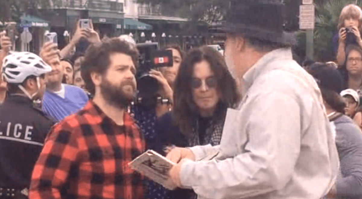 did ozzy osbourne lick pee