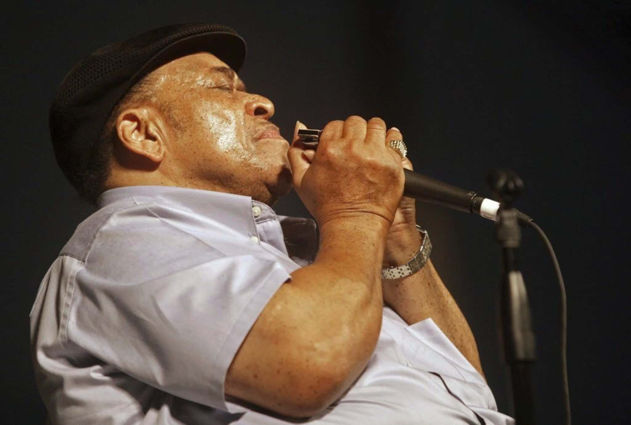remembering-the-life-of-james-cotton-the-pioneering-blues-harmonica-player