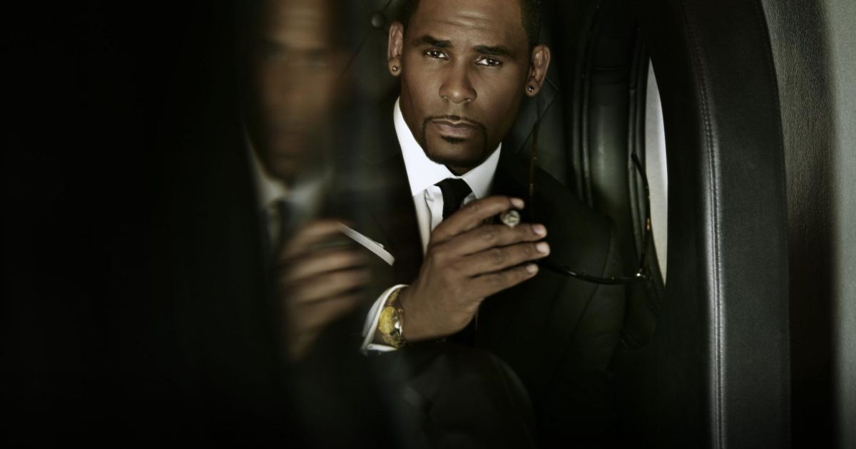 r.kelly trapped in the closet full