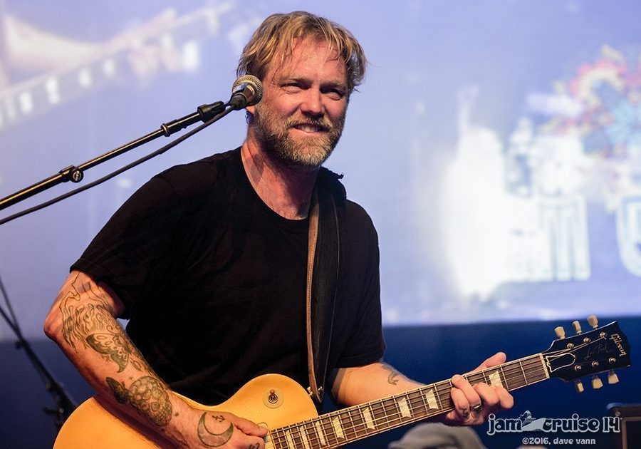 Anders Osborne Shares His Love For Crawfish & Jazz Fest In New Interview
