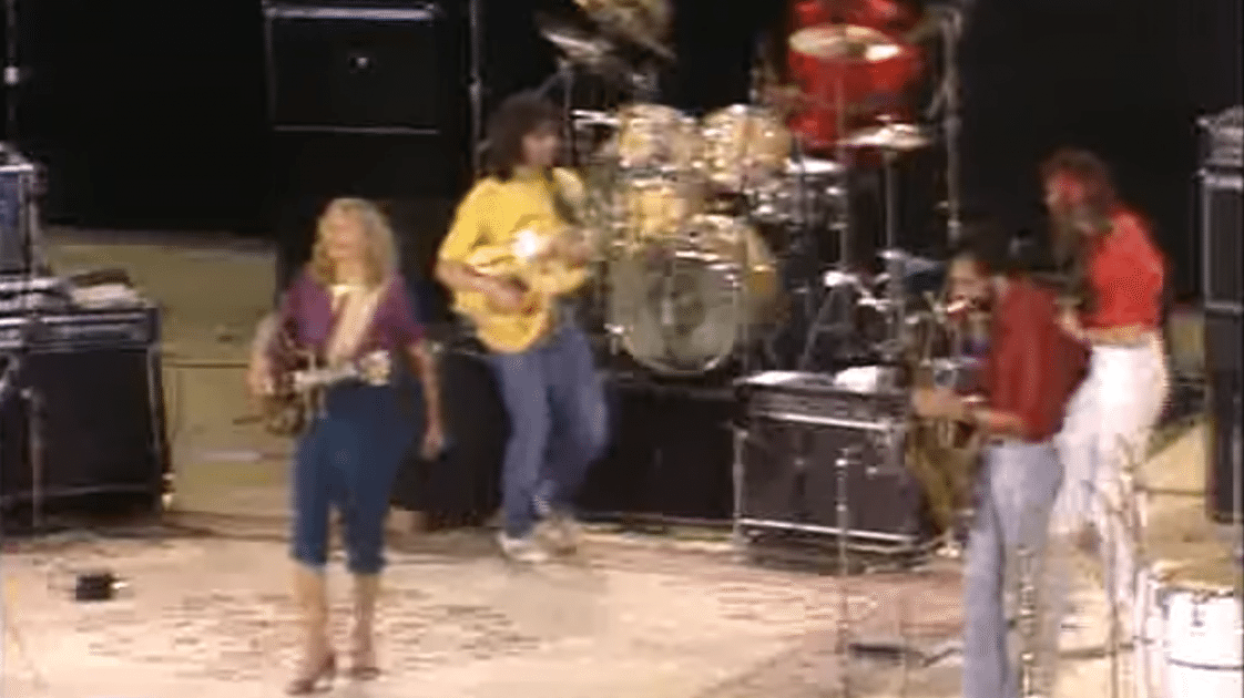 Watch Joni Mitchell Perform A Full With Jaco Pastorius, Pat Metheny, And Michael