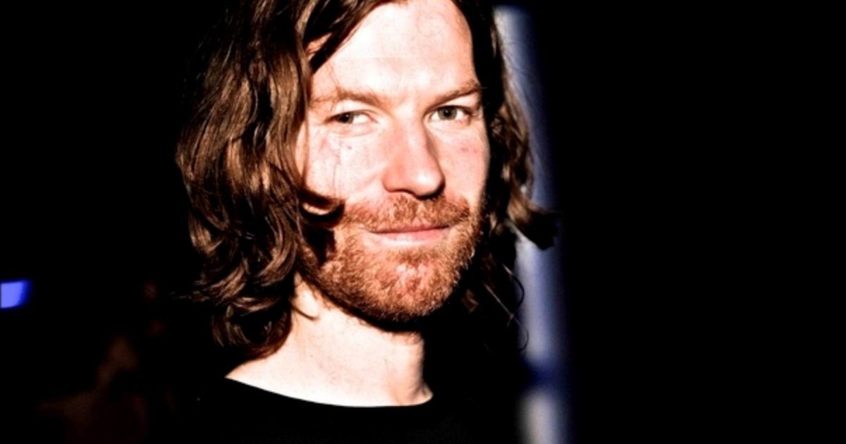 aphextwinnnn-1200x630.jpg