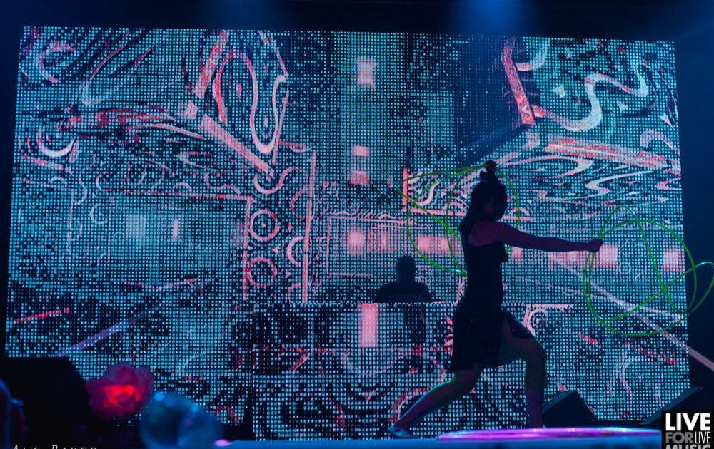 Shpongle Brings Mesmerizing Displays And Infectious Grooves To Denver