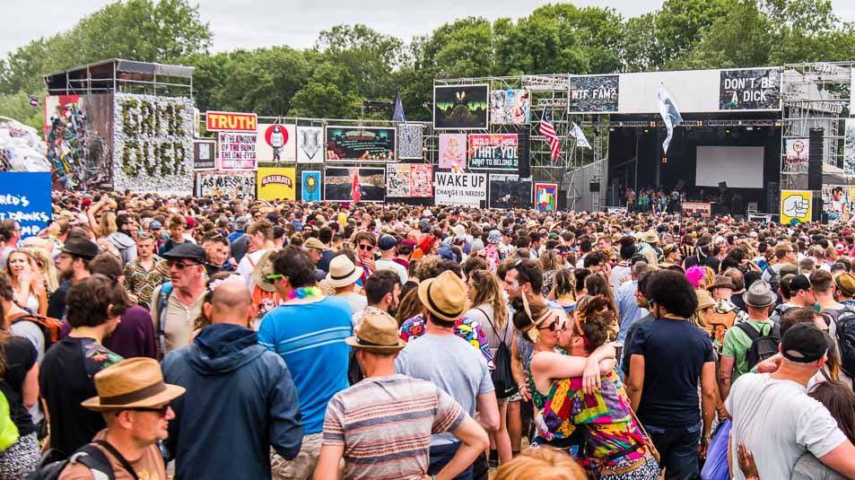 Glastonbury Festival to ban water bottles from 2019