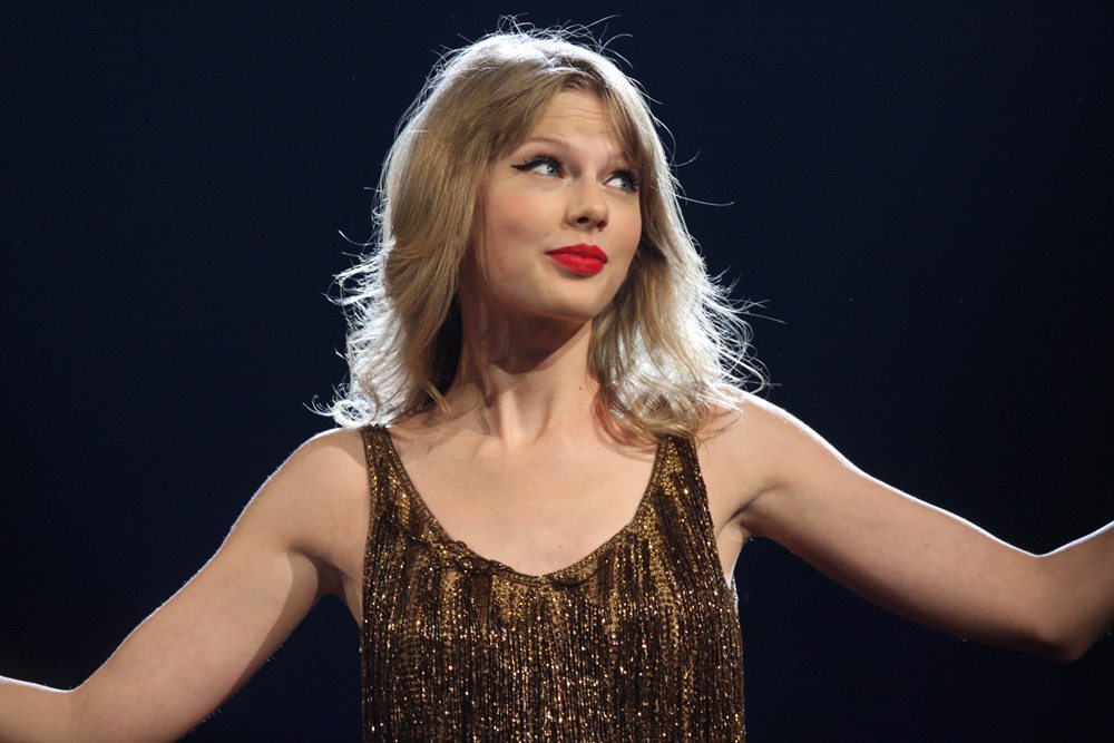 judge-rules-taylor-swift-s-shake-it-off-lyrics-too-banal-to-be