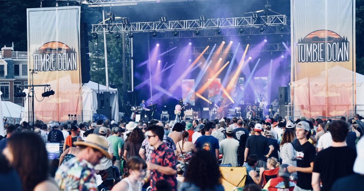 Tumble Down Festival Concludes With Pigeons Playing Ping Pong & Guest