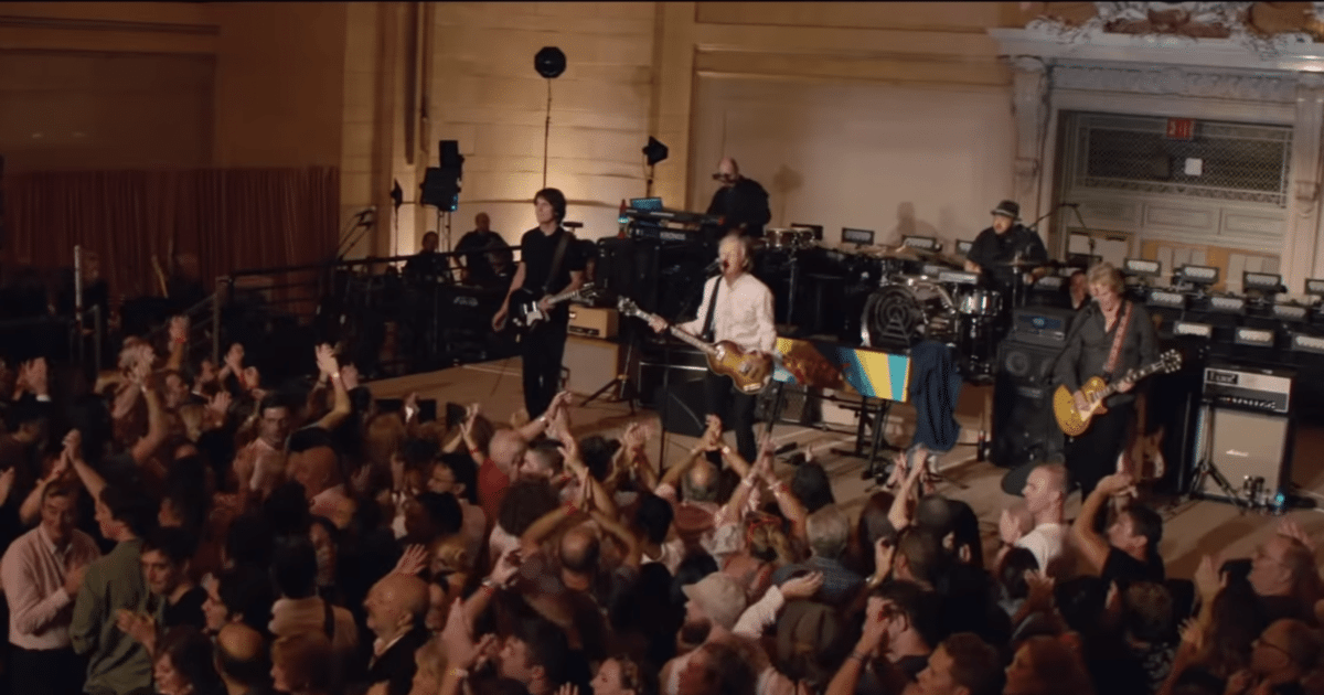 Watch Paul McCartney Play A Secret Concert At New York's Grand Central ...