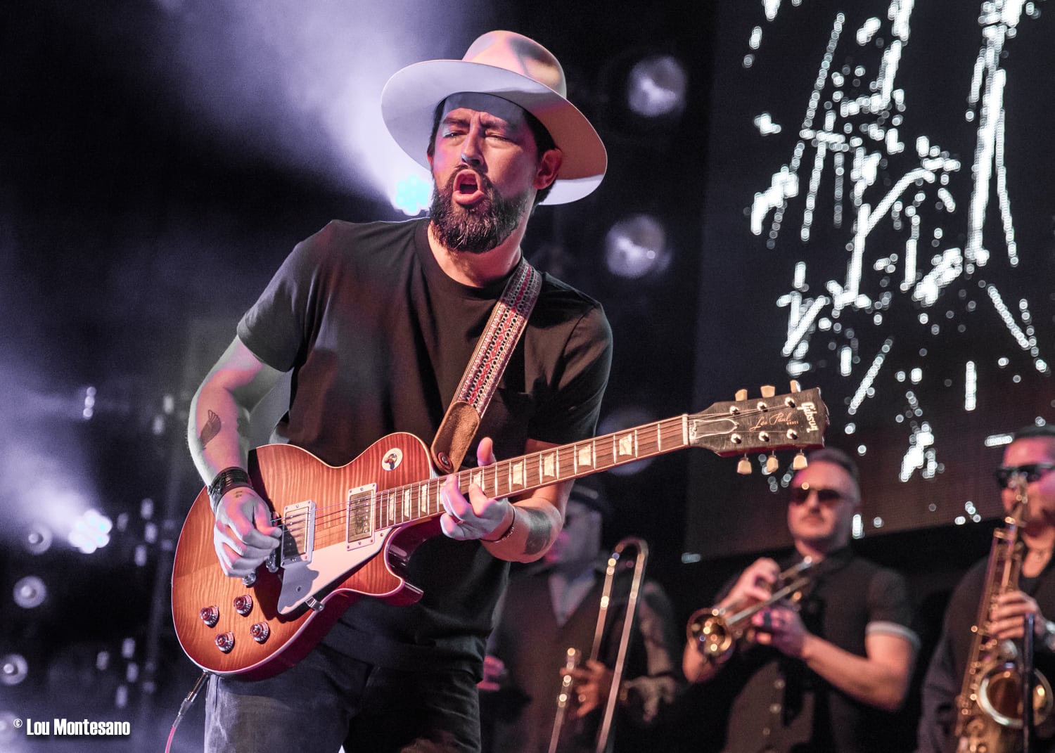 Jackie Greene & Samantha Fish Light Up New York’s Town Hall [Photo]