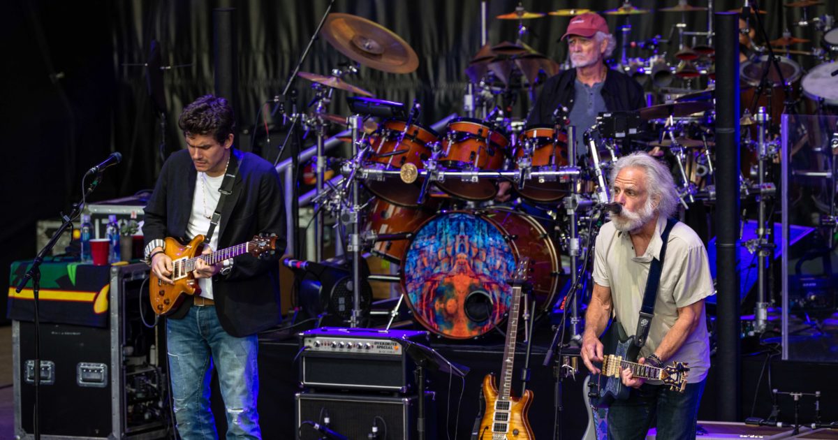 Dead & Company Debuts 