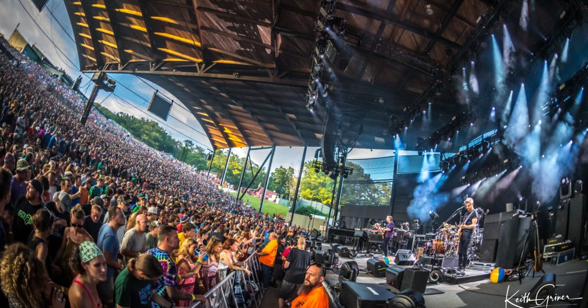 Phish Dusts Off The Sloth Delivers Near Seamless Second Set On Night Two At Alpine Valley Photos Videos