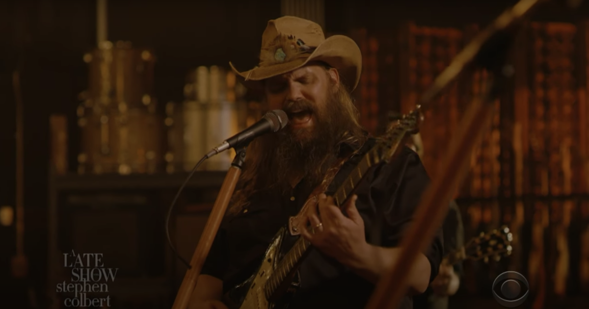 Chris Stapleton Performs Gritty "Devil Always Made Me Think Twice" On