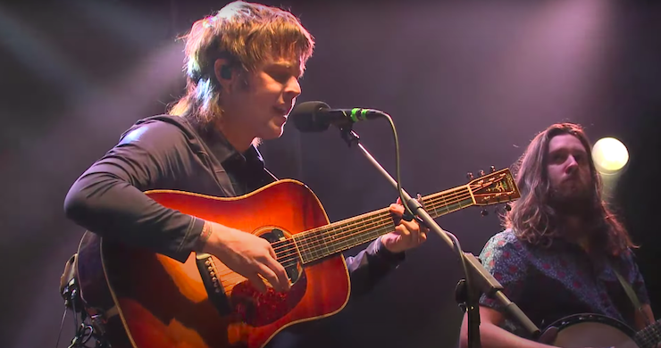 Billy Strings Covers Widespread Panic, Jeff Austin, More At 'Deja Vu ...