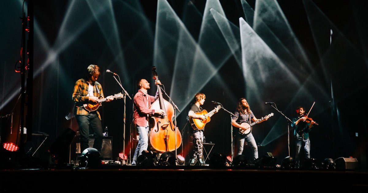 Billy Strings To Livestream Bonnaroo Farm Concert With Special Guest