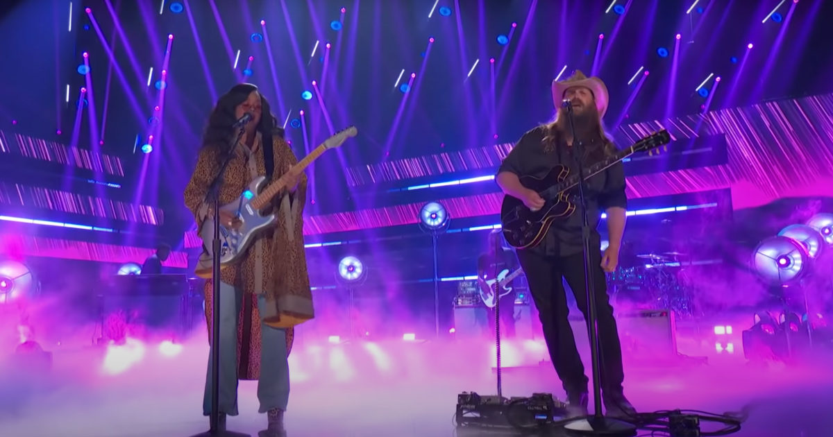 Watch H.E.R. & Chris Stapleton Trade Guitar Licks On "Hold On" At CMT