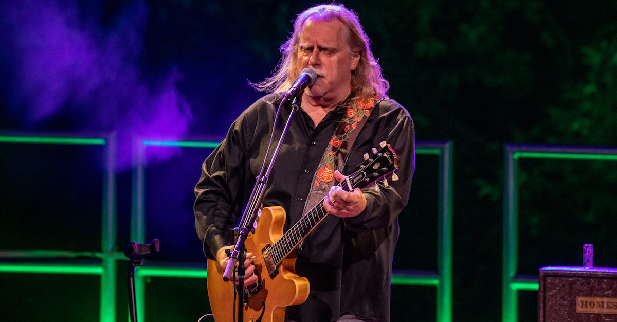 Warren Haynes Announces Northeast Solo Tour