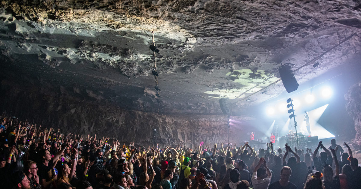 'Bluegrass Underground' To Return To The Caverns In March 2022