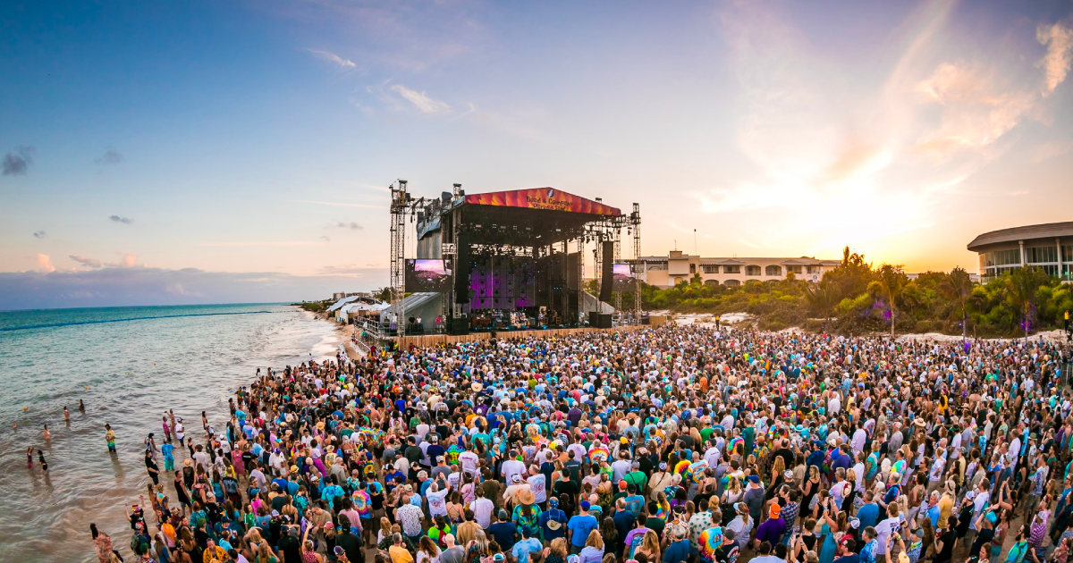 Deadheads Frustrated in Cancun as Shows Canceled After Arrival