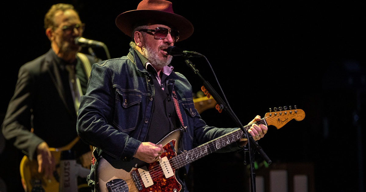 Elvis Costello & The Imposters Announce 2022 North American Summer Tour