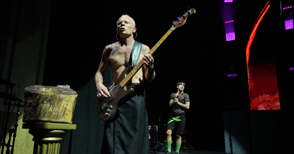 Red Hot Chili Peppers At The Apollo Unlimited Love In A "Holy Place