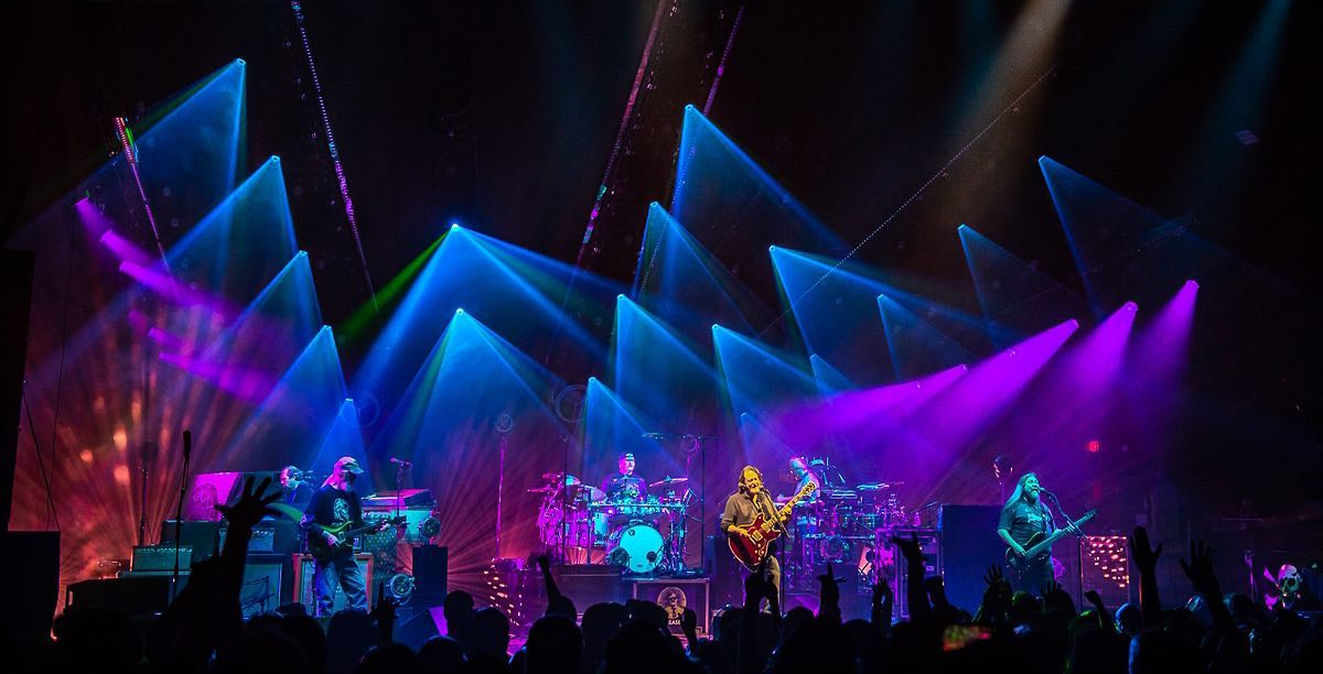 Widespread Panic Concludes Milwaukee Run With Double Encore Ft