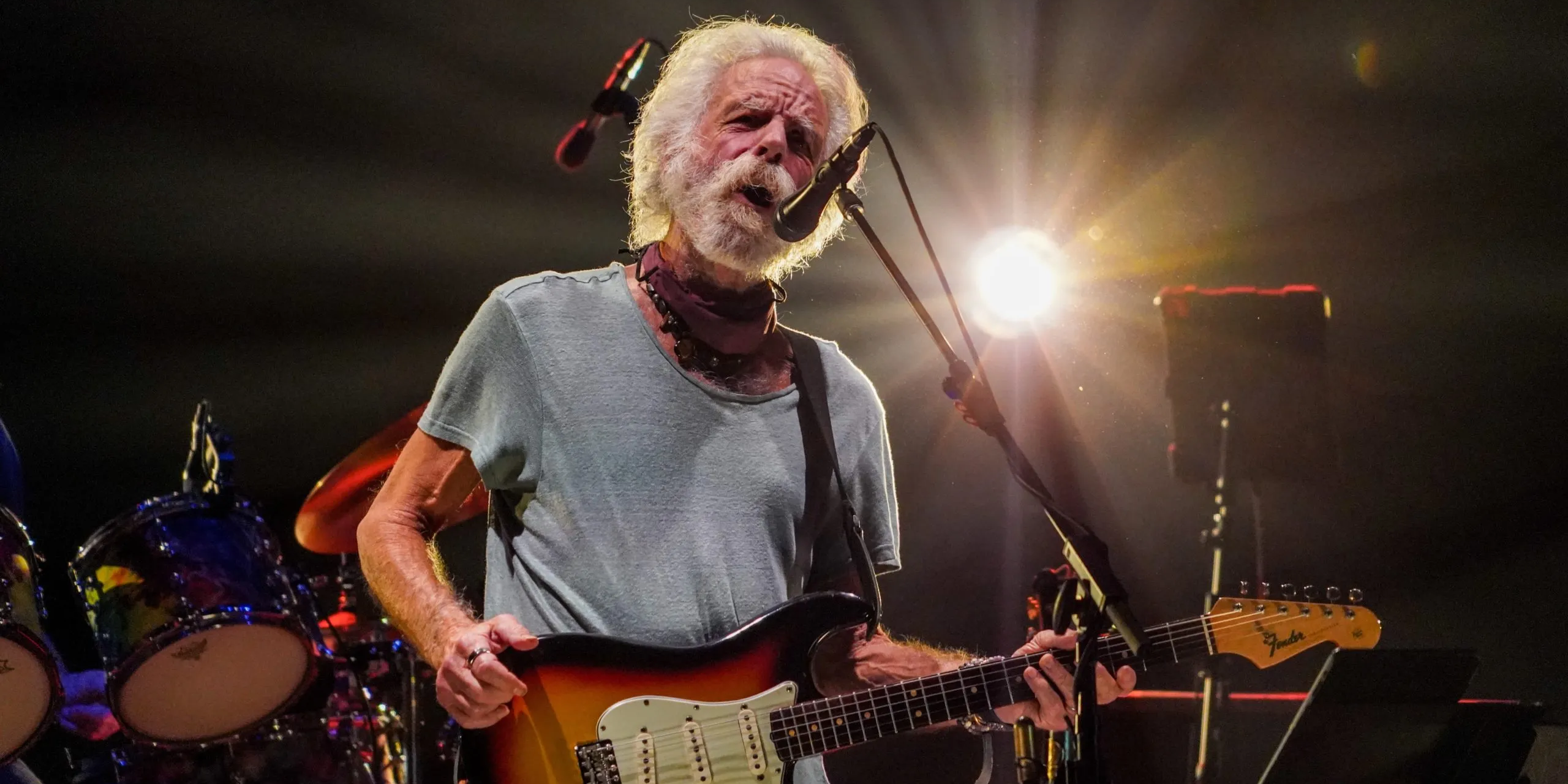 Bob Weir Confesses To Stage Fright In New Interview: "Like Walking Into ...