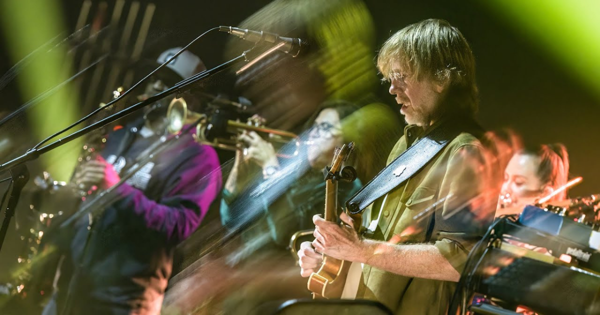 Trey Anastasio Band Shares Pro-Shot Chicago Theatre Footage Ahead Of ...