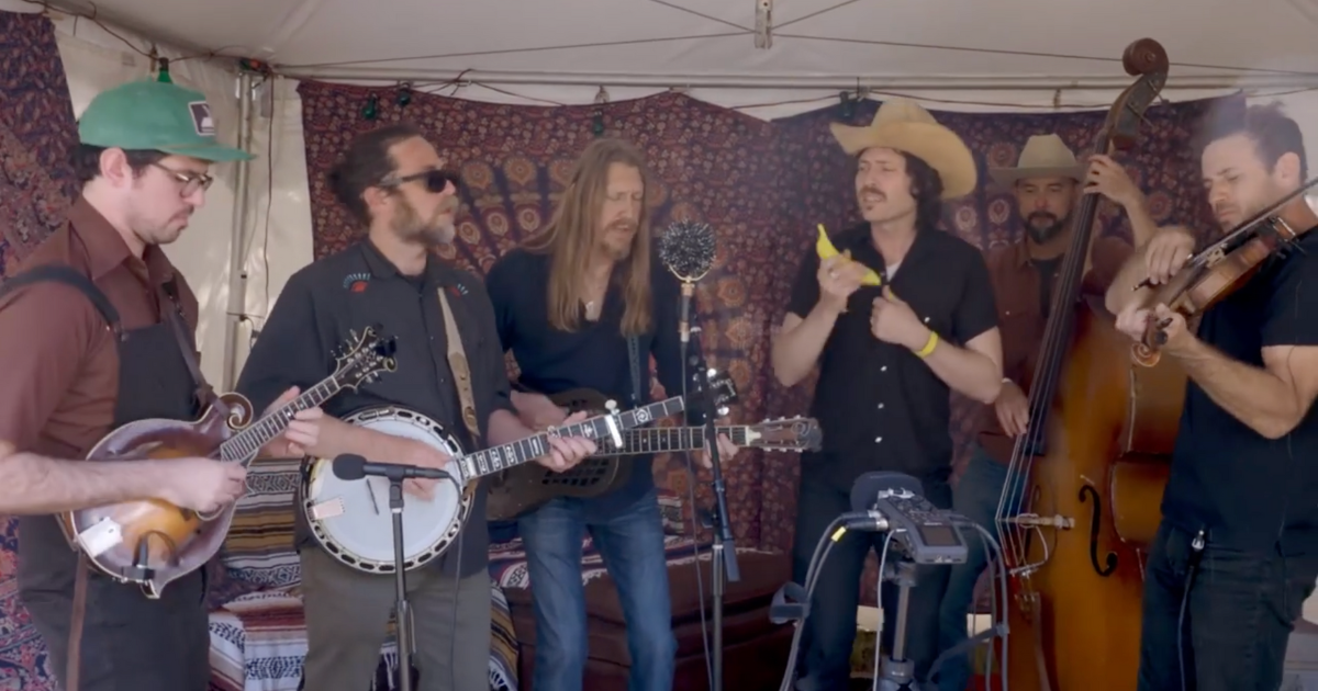 Oliver Wood & The Brothers Comatose Cover "Up Above My Head" [Watch]