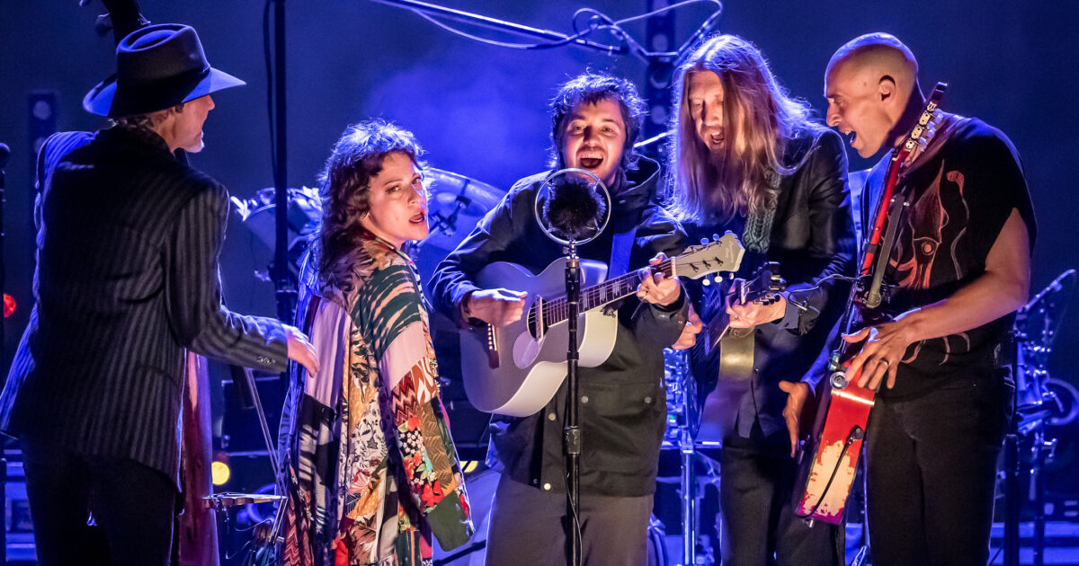 The Wood Brothers Cover Tom Petty With Shovels & Rope In NYC [Photos