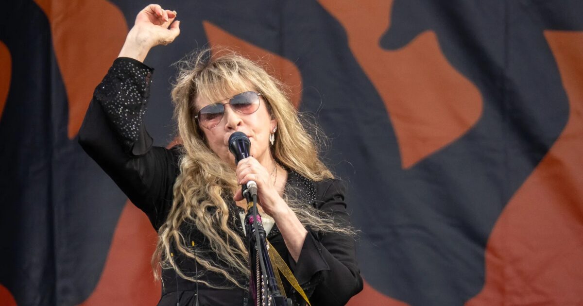 Stevie Nicks Announces 2024 Tour Dates