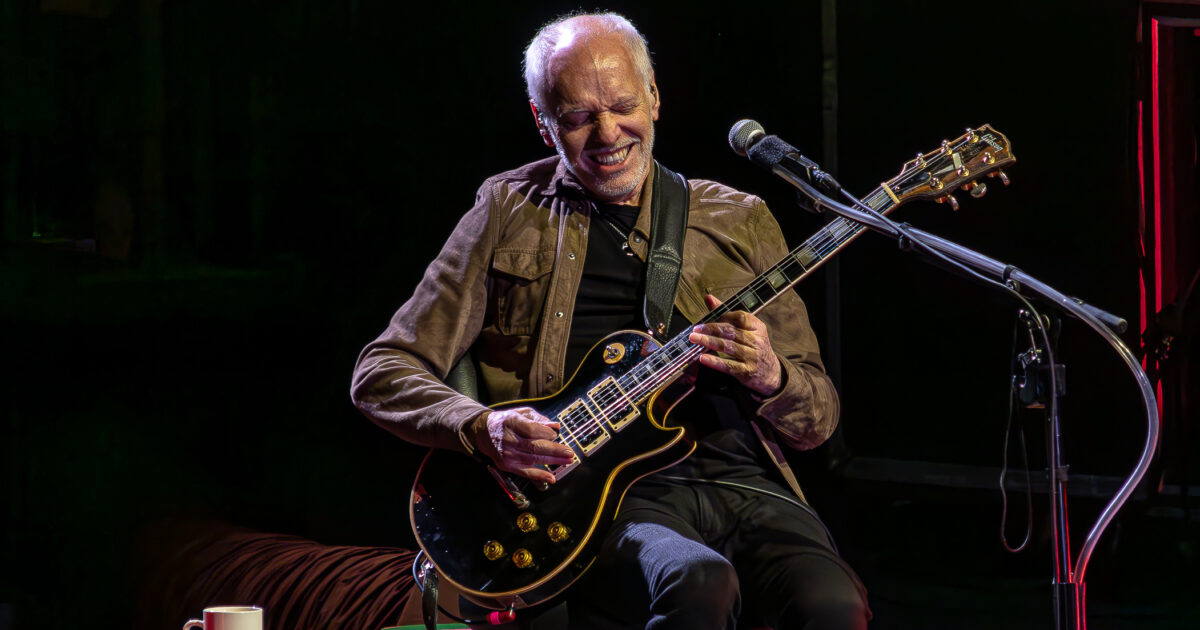 Peter Frampton Rallies For Rock Hall Induction During 'Never Ever Say Never' Tour Stop In L.A. [Photos/Videos]