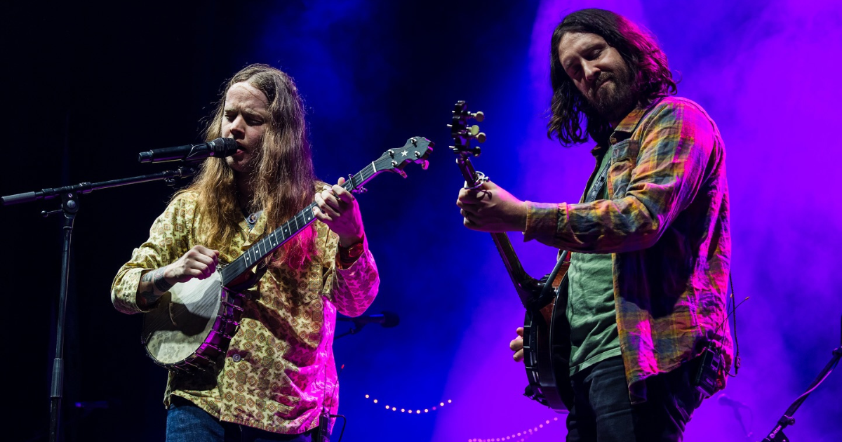 Fans Welcome Billy Strings With Norwegian Birthday Song On His 33rd Birthday At European Tour Opener [Photos/Videos]