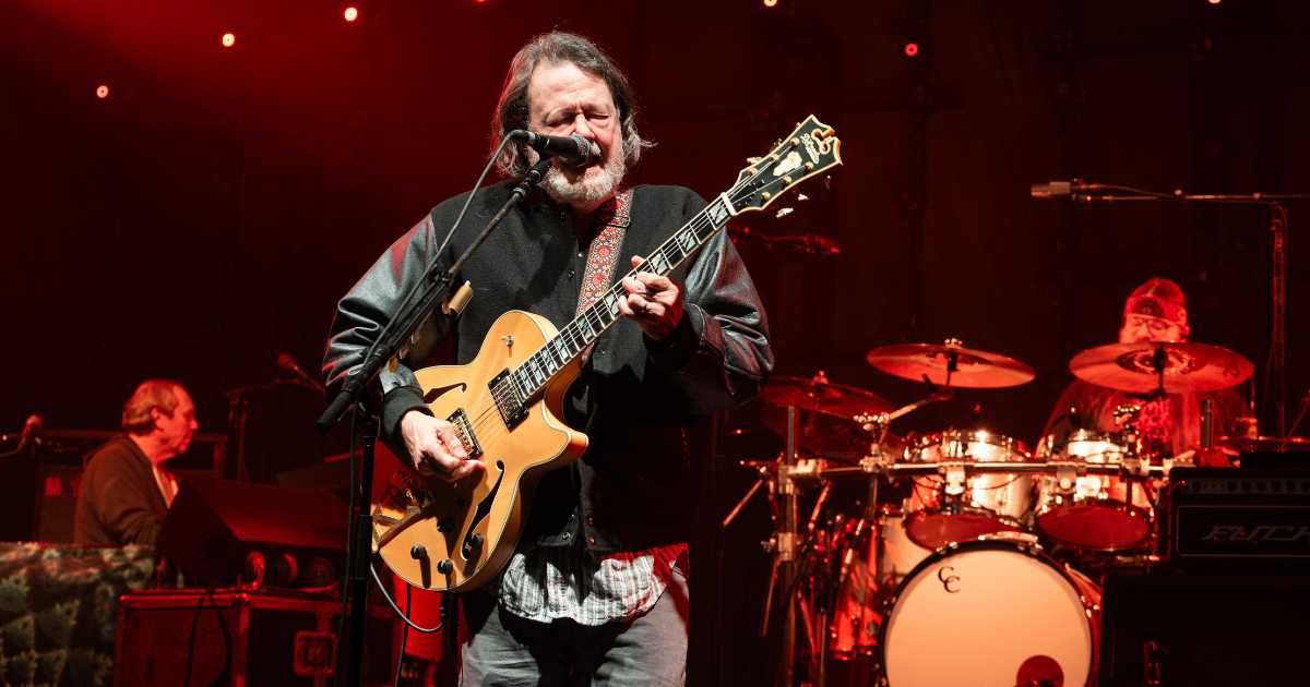 Widespread Panic Takes The Mound For Milwaukee Triple-Header [Photos]