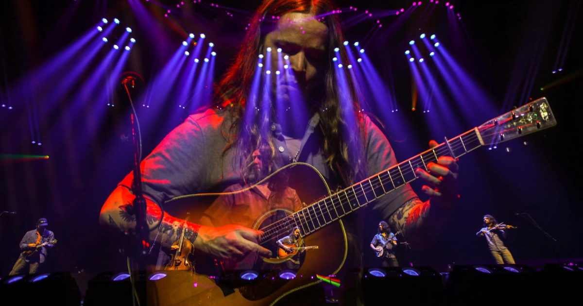 Billy Strings Releases Five Full Shows From 2024–2025 Tour Stops [Videos]