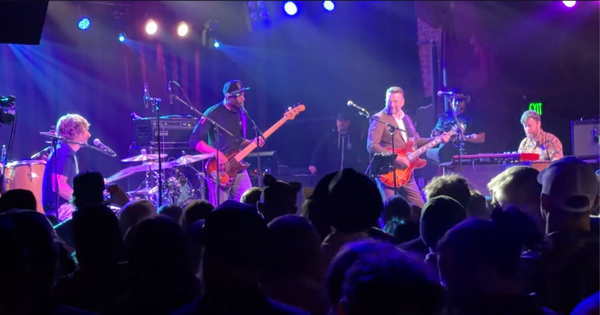 Watch The New Mastersounds Cover Grateful Dead’s “Help On The Way” At Final U.S. Show On New Year’s Eve [Videos]