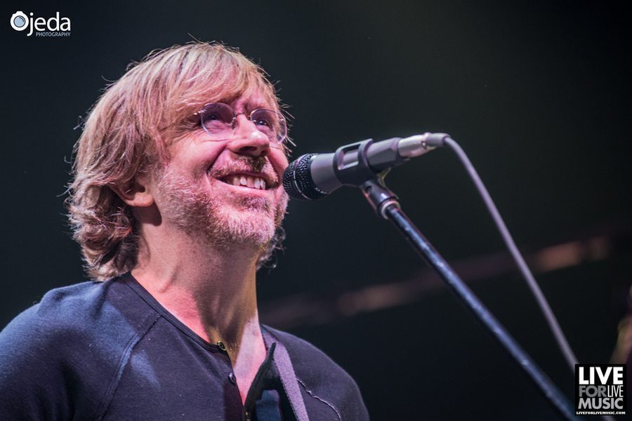 Phish Shows Off New Light Rig 